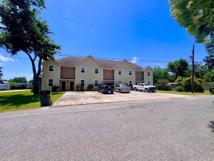 4746 3rd St, Bacliff, TX à vendre - Photo principale – Image 1 sur 1