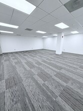 4406 W Linebaugh Ave, Tampa, FL à louer Photo intérieure– Image 1 sur 5