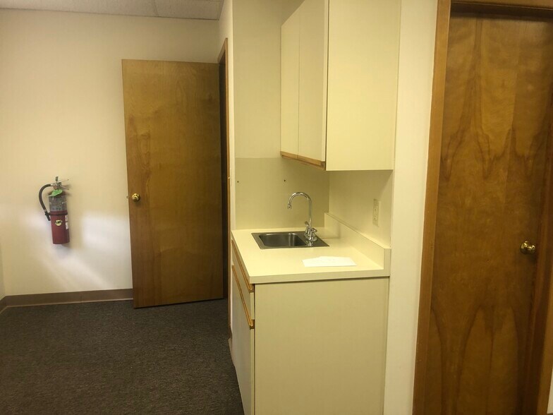 13 Rockland Ter, Verona, NJ à louer - Photo de l’immeuble – Image 3 sur 6