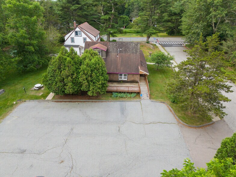 678 Colonel Ledyard Hwy, Ledyard, CT à vendre - Photo de l’immeuble – Image 3 sur 41