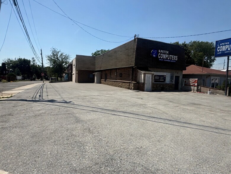8508 Lansdowne Ave, Upper Darby Township, PA à vendre - Photo de l’immeuble – Image 3 sur 28