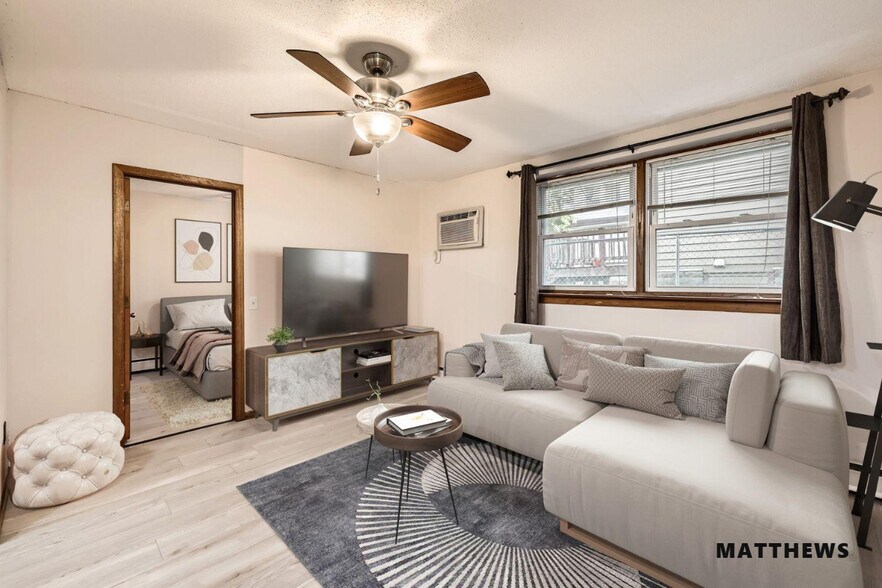 808 13th Ave SE, Minneapolis, MN à vendre - Photo de l’immeuble – Image 3 sur 4