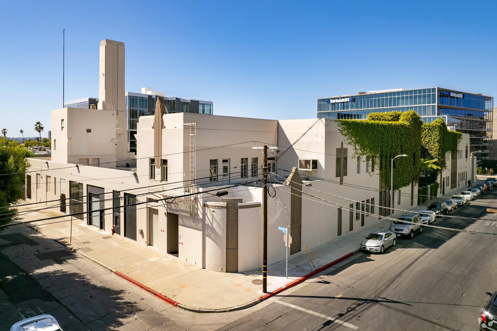 7000 Romaine St, Los Angeles, CA à louer Photo de l’immeuble– Image 1 sur 47