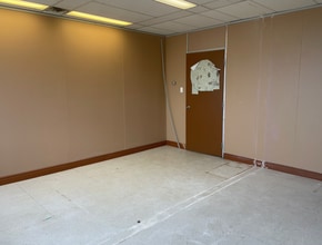 1315 Finch Ave W, Toronto, ON à louer Photo intérieure– Image 1 sur 2