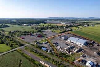 Plus de détails pour 9460 Rue Saint-Vincent, Mirabel, QC - Industriel/Logistique à vendre