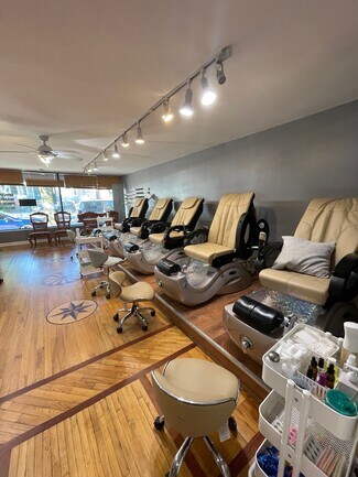 Plus de détails pour 5055 N Western Ave, Chicago, IL - Local commercial à louer