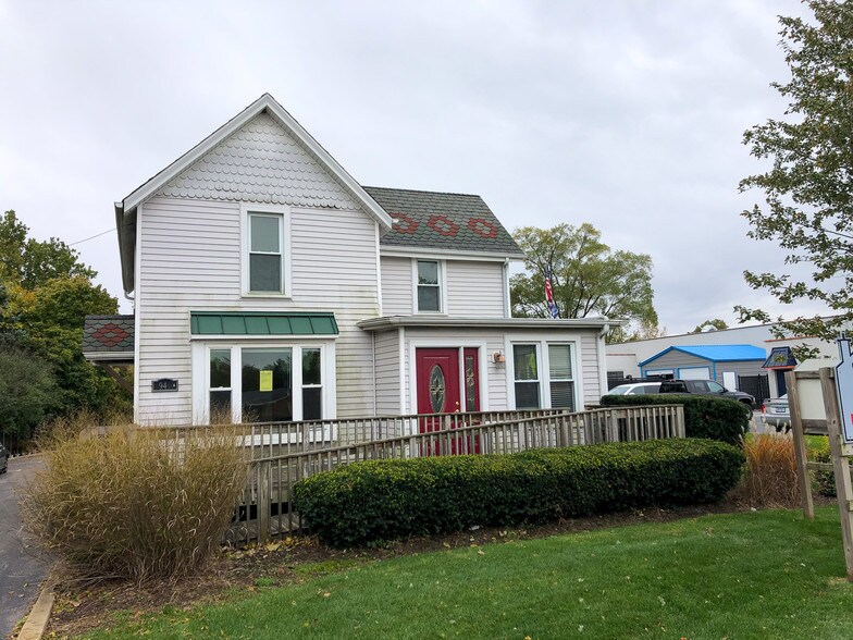 942 E State St, Geneva, IL à vendre - Photo de l’immeuble – Image 3 sur 21