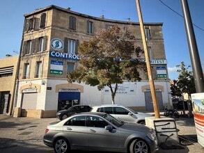 27 Rue Du Marche, Marseille à louer Photo intérieure– Image 1 sur 4
