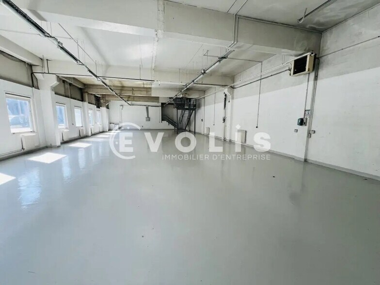 1 Rue Des Campanules, Lognes à louer - Photo intérieure – Image 2 sur 8