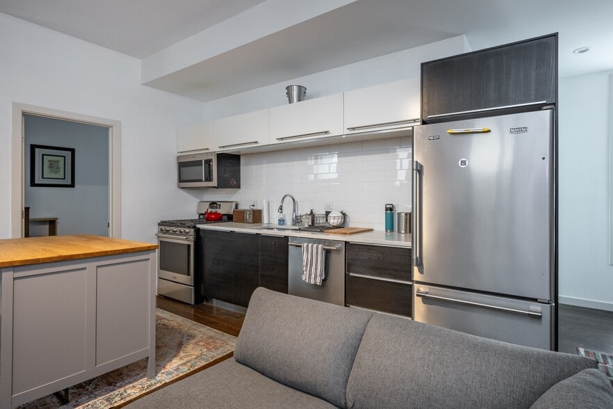 2234-2236 N Western Ave, Chicago, IL à vendre - Photo intérieure – Image 2 sur 5