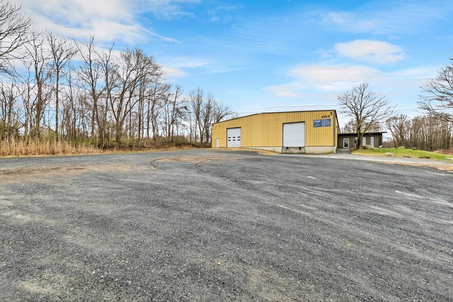 3050 State Route 208, Wallkill, NY à vendre - Photo de l’immeuble – Image 3 sur 51