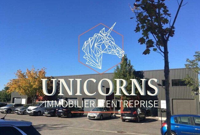 Plus de détails pour Industriel/Logistique à louer