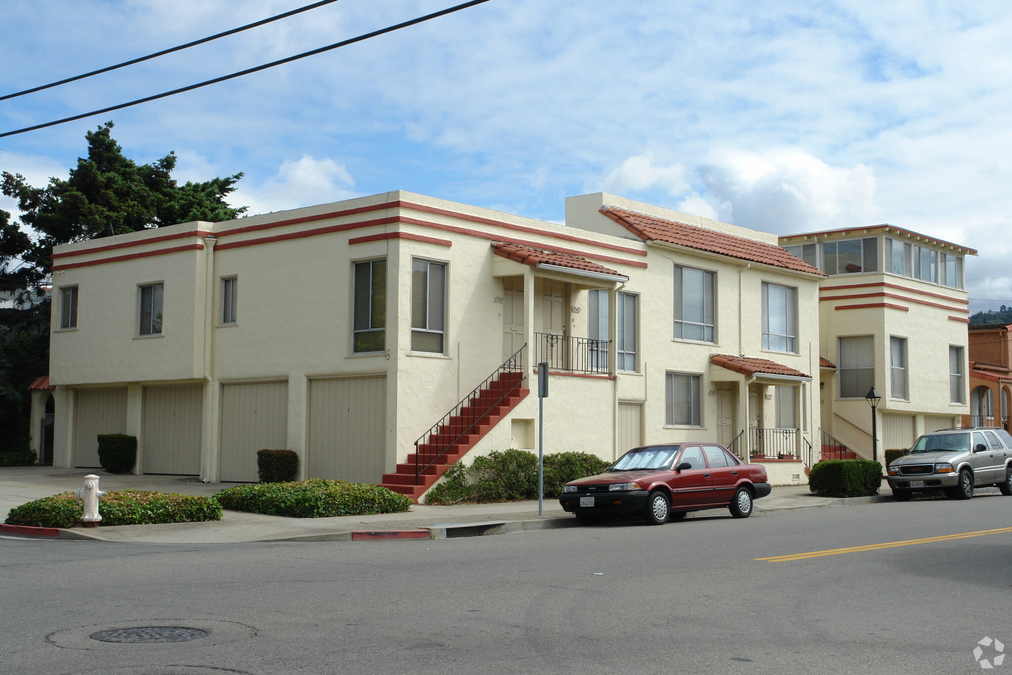 6511 Central Ave, El Cerrito, CA à vendre Photo principale– Image 1 sur 5