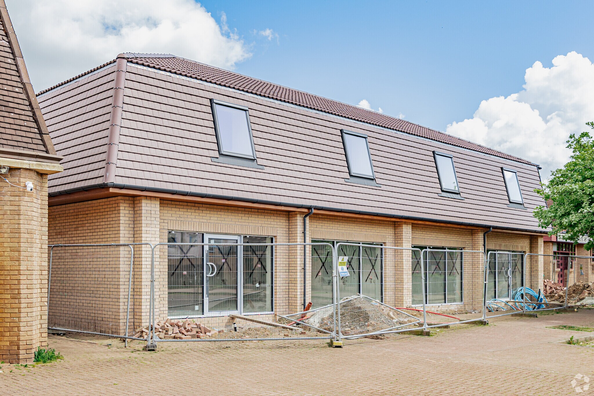 Huntsmans Rd, Glenrothes à louer Photo principale– Image 1 sur 3