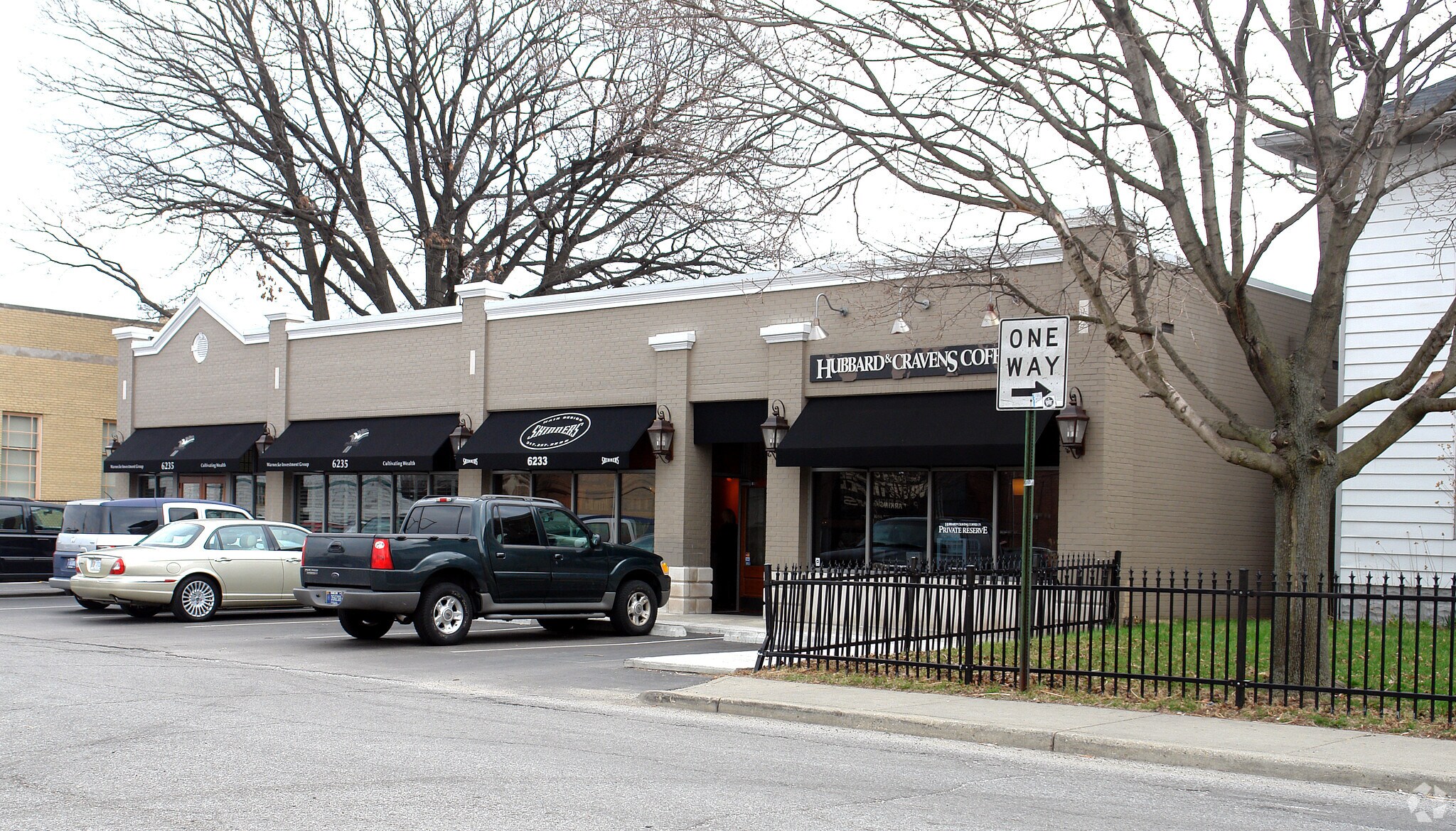 6235 N Carrollton Ave, Indianapolis, IN à louer Photo principale– Image 1 sur 6