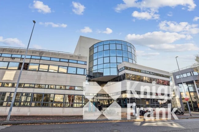 Plus de détails pour 6 Rue Olof Palme, Clichy - Bureau à louer