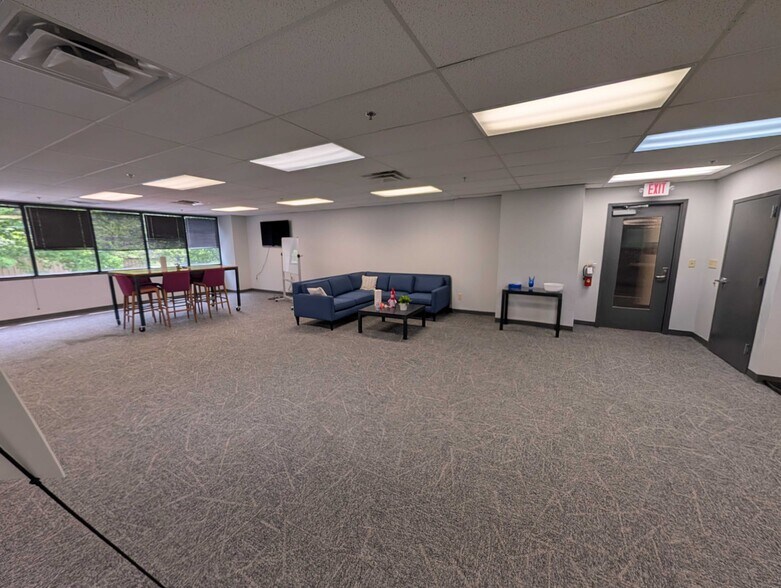 1321 Murfreesboro Pike, Nashville, TN à louer - Photo intérieure – Image 2 sur 22
