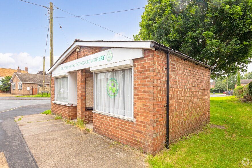 85-87 High St, Ruskington à louer - Photo de l’immeuble – Image 2 sur 4