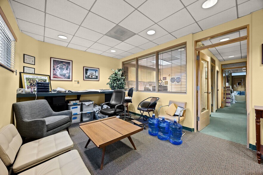 4059 Verdugo Rd, Los Angeles, CA à vendre - Photo de l’immeuble – Image 3 sur 8