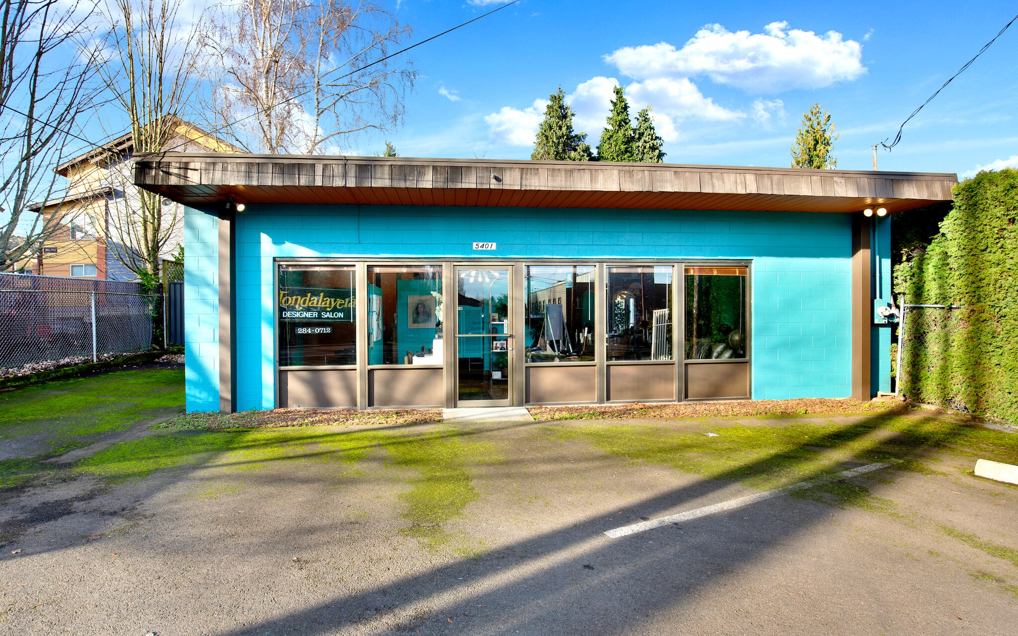 5401 NE Cully Blvd, Portland, OR à vendre Photo principale– Image 1 sur 13