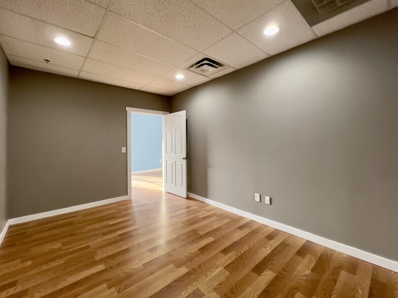 9660-9690 E Alameda Ave, Denver, CO à louer - Photo de l’immeuble – Image 3 sur 10