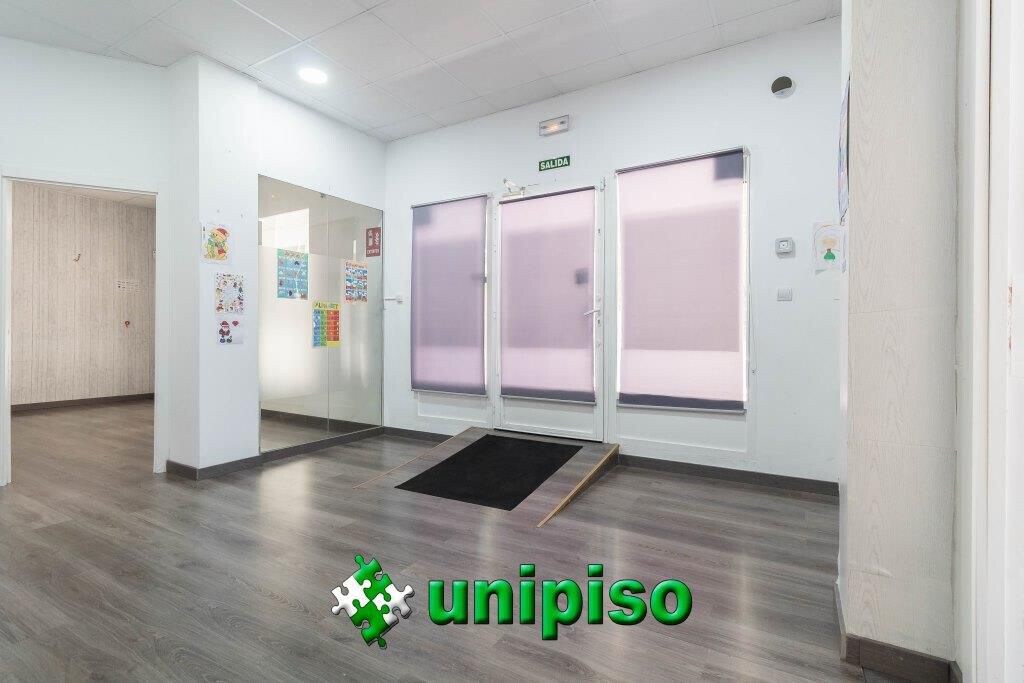 Local commercial dans Leganés, Madrid à louer Photo intérieure– Image 1 sur 3