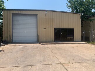 Plus de détails pour 111 Texas Ave, San Marcos, TX - Industriel/Logistique à louer