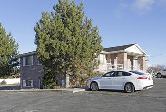 Plus de détails pour 5145 S Airport Rd, Roy, UT - Bureau à louer