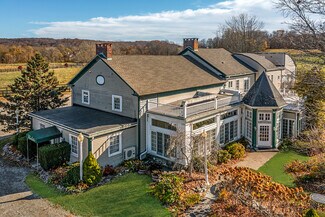 Plus de détails pour 4258 Route 44, Millbrook, NY - Local commercial à vendre