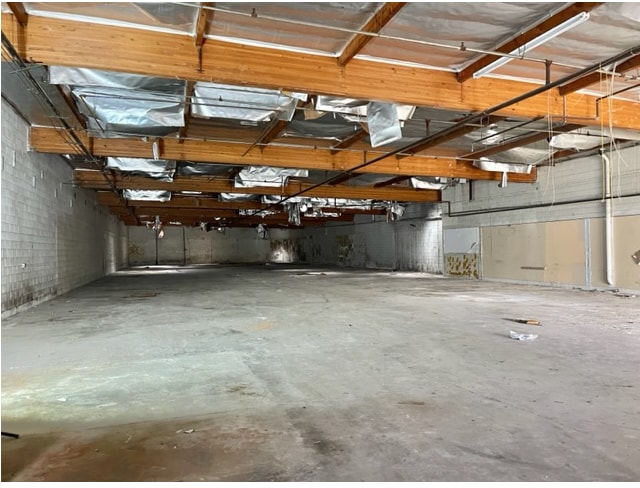 11019 Penrose St, Sun Valley, CA à vendre - Photo intérieure – Image 2 sur 9