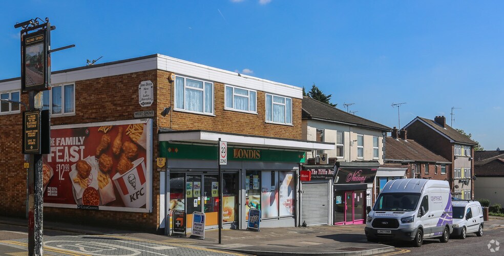 130a Snakes Ln, Woodford Green à louer - Photo de l’immeuble – Image 2 sur 2