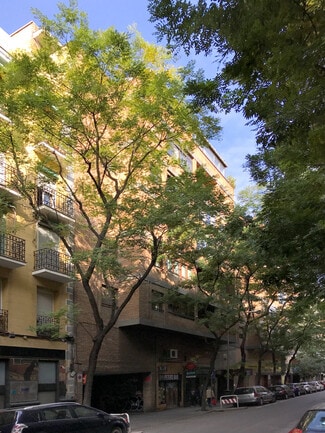 Plus de détails pour Calle de Blasco de Garay, 59, Madrid - Local commercial à louer