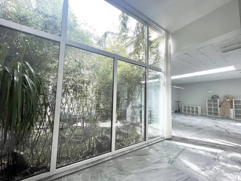 Bureau dans Levallois-Perret à louer - Photo de l’immeuble – Image 1 sur 9
