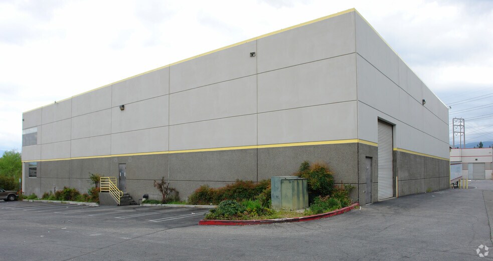 25167-25169 Anza Dr, Valencia, CA à vendre - Photo de l’immeuble – Image 3 sur 15
