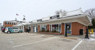 Plus de détails pour 8820-8850 N Port Washington Rd, Bayside, WI - Local commercial à louer