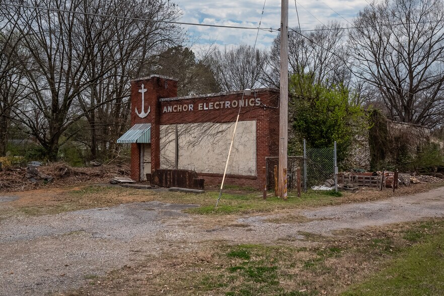 1575 Cherry Rd, Memphis, TN à vendre - Photo de l’immeuble – Image 2 sur 3