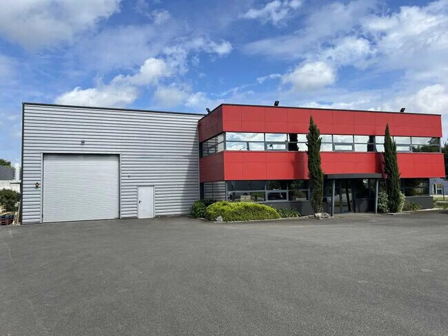 Plus de détails pour 27 Rue Marcel Dassault, Sainte-Luce-sur-Loire - Local d'activités à louer