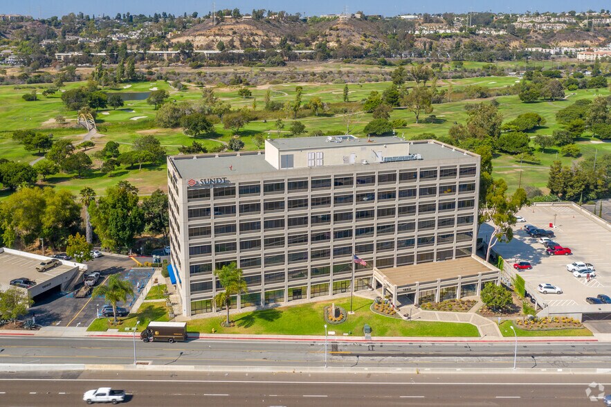 1660 Hotel Cir N, San Diego, CA à louer - Aérien – Image 3 sur 4