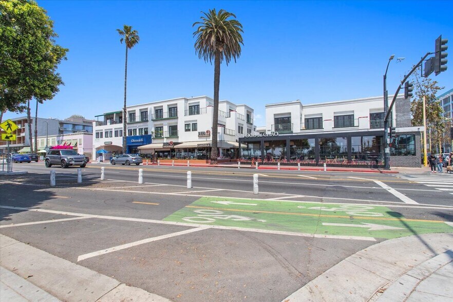 1541-1551 Ocean Ave, Santa Monica, CA à louer - Photo de l’immeuble – Image 3 sur 14