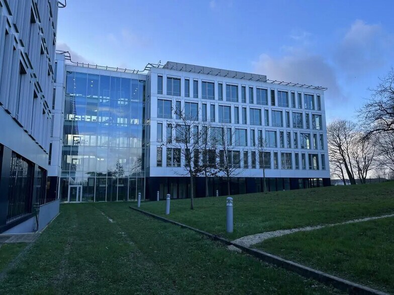 Bureau dans Cesson-Sévigné à louer - Photo de l’immeuble – Image 3 sur 19
