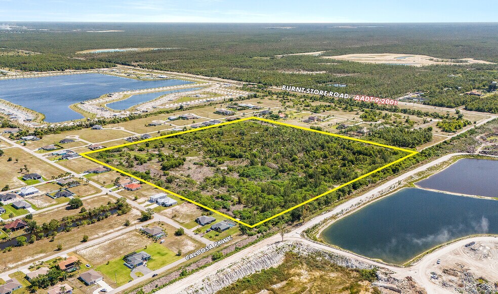 3301-3501 Caloosa Pkwy, Cape Coral, FL à vendre - Aérien – Image 1 sur 5