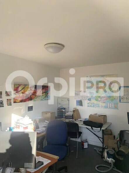 Local d’activités dans Le Haillan à louer - Photo intérieure – Image 3 sur 4