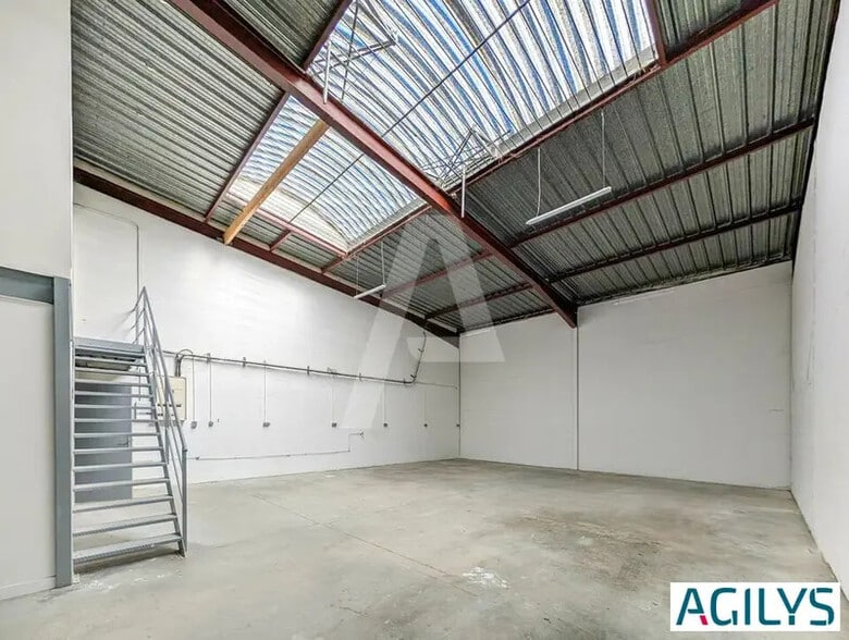 14 Rue Des Cerisiers, Lisses à louer - Photo intérieure – Image 1 sur 12