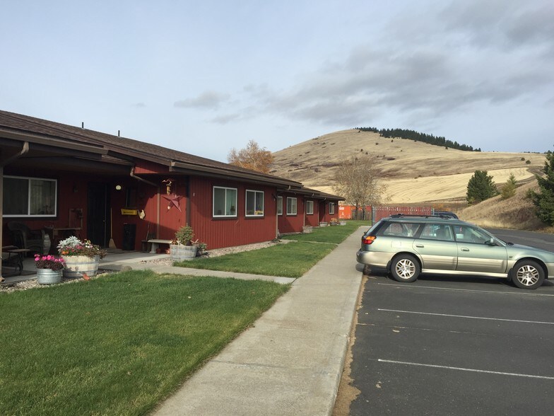 540 N Madison St, Tekoa, WA à vendre - Photo de l’immeuble – Image 2 sur 7