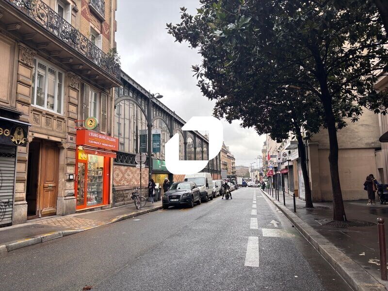 Local commercial dans Paris à louer Photo de l’immeuble– Image 1 sur 2