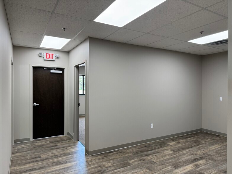 2604 Jeanwood Drive, Elkhart, IN à louer - Photo intérieure – Image 2 sur 7