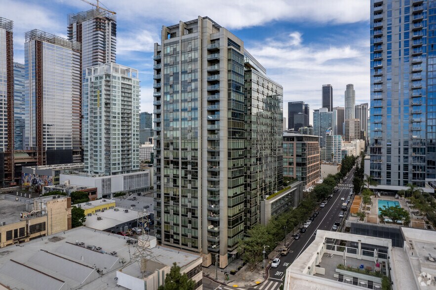1155 S Grand Ave, Los Angeles, CA à vendre - Photo de l’immeuble – Image 2 sur 15