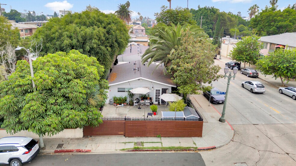 1224 Wilcox Ave, Los Angeles, CA à vendre - Photo principale – Image 1 sur 7