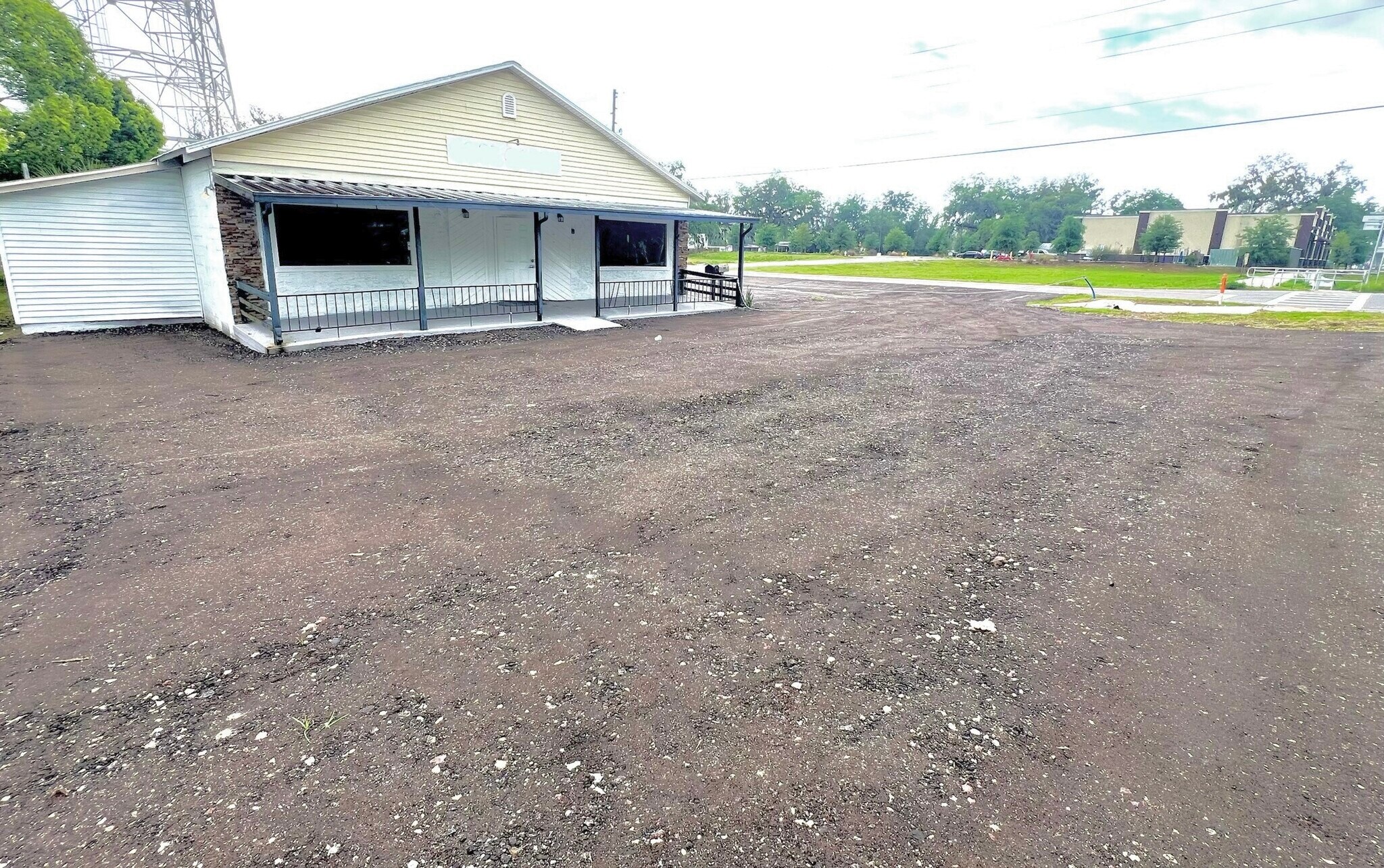 4822 Gall Blvd, Zephyrhills, FL à louer Photo principale– Image 1 sur 7