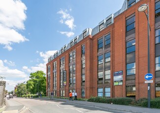 Plus de détails pour 2 Station Rd, Swindon - Bureau à vendre